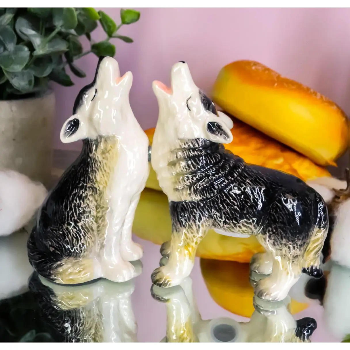 Unique Wolf Pups Moon Howling Pottery Salt and Pepper Shakers Set, Kitchenware for Home Decor & Dining Table Use