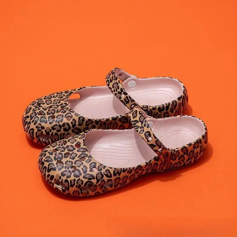 Leopard print pink