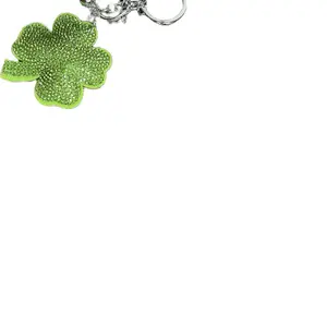 Green Shamrock Lucky Clover Charm Keychain, Women’s Fashion Costume Jewelry, Bag Pendant, Accessories for Women