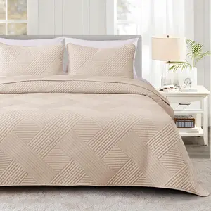 Quilt Set, Soft Lightweight Quilts Bedspreads Coverlet with Embossed Pattern, Bedding Sets with 2 Pillow Shams, Reversible Bed Cover for All Seasons, 96x90 Inches, Brich Beige