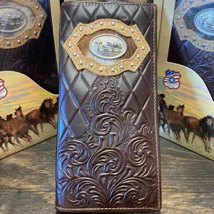 Men's Leather Rodeo Wallet Classic Durable Design Perfect for Everyday Use Stylish and Functional Accessory