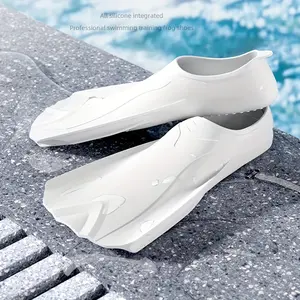 Floating Fins for Swimming and Snorkeling Comfortable Silicone Swimming for Teenagers And Adults