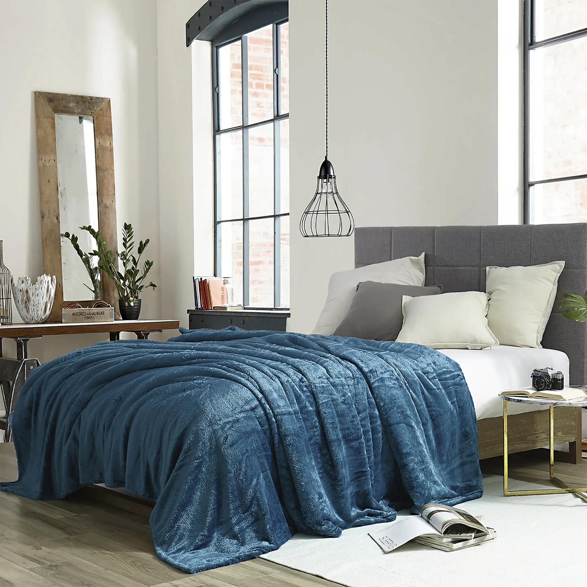 Coma Inducer - Me Sooo Comfy Twin XL Blanket - Ocean Depths Teal
