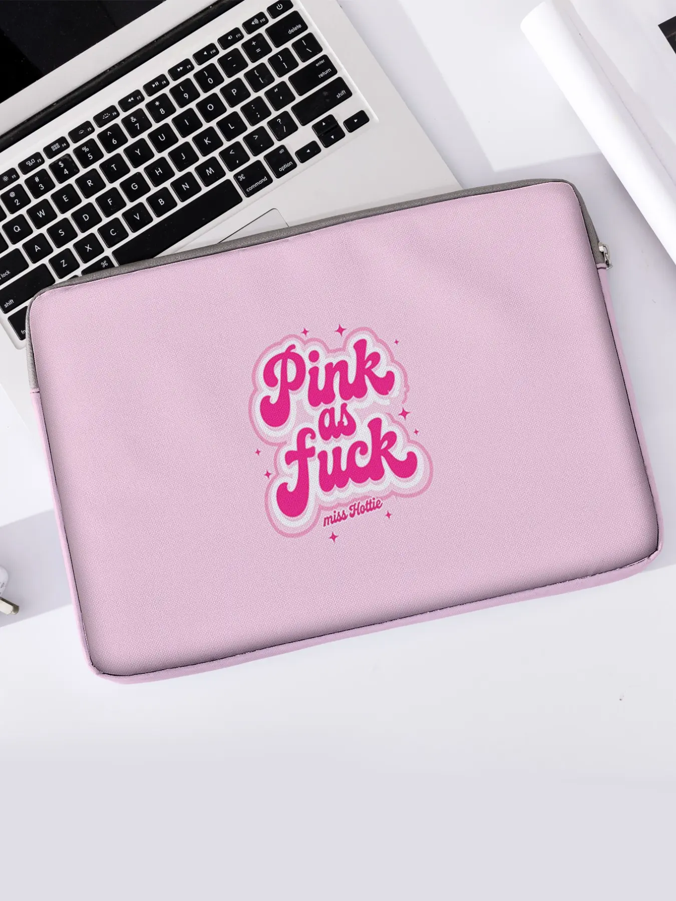 Creative Alphabet Pattern Printed Laptop Sleeve and Notebook Case, Soft Case for Laptops and Tablets, Valentine's Day Gift