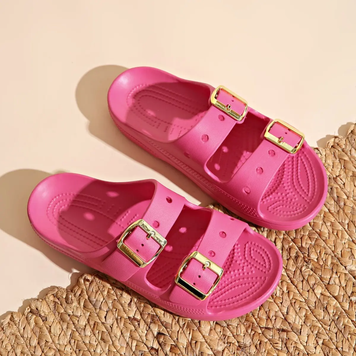 Women's Double-Strap Sandals: Beach Sandals for Outdoor Wear and Non-Slip, Durable Slippers for Home Use