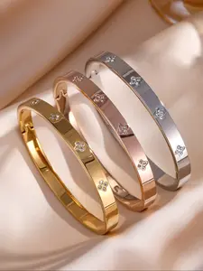 Women's Elegant Cubic Zirconia Bracelet, Sparkling Star Design Jewelry Gift for Women, Perfect Daily Wear & Special Occasions