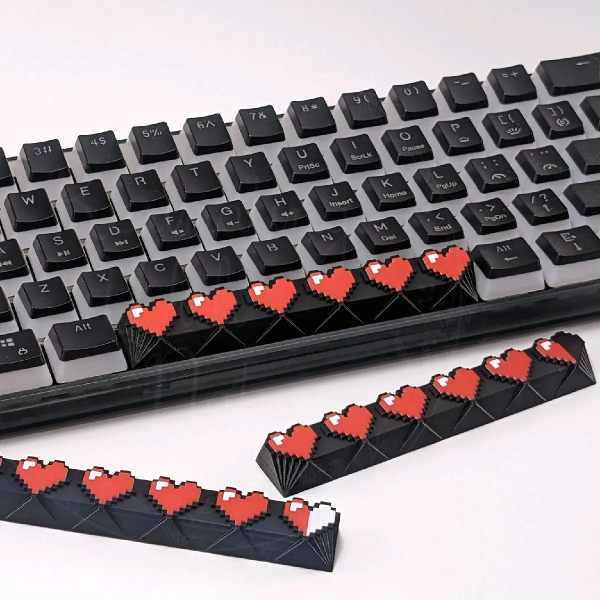 Pixel Heart Spacebar 6.25U for MX Switches - Playful Design for Your Keyboard