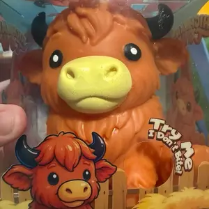 Jumbo Squishy Highland Cow