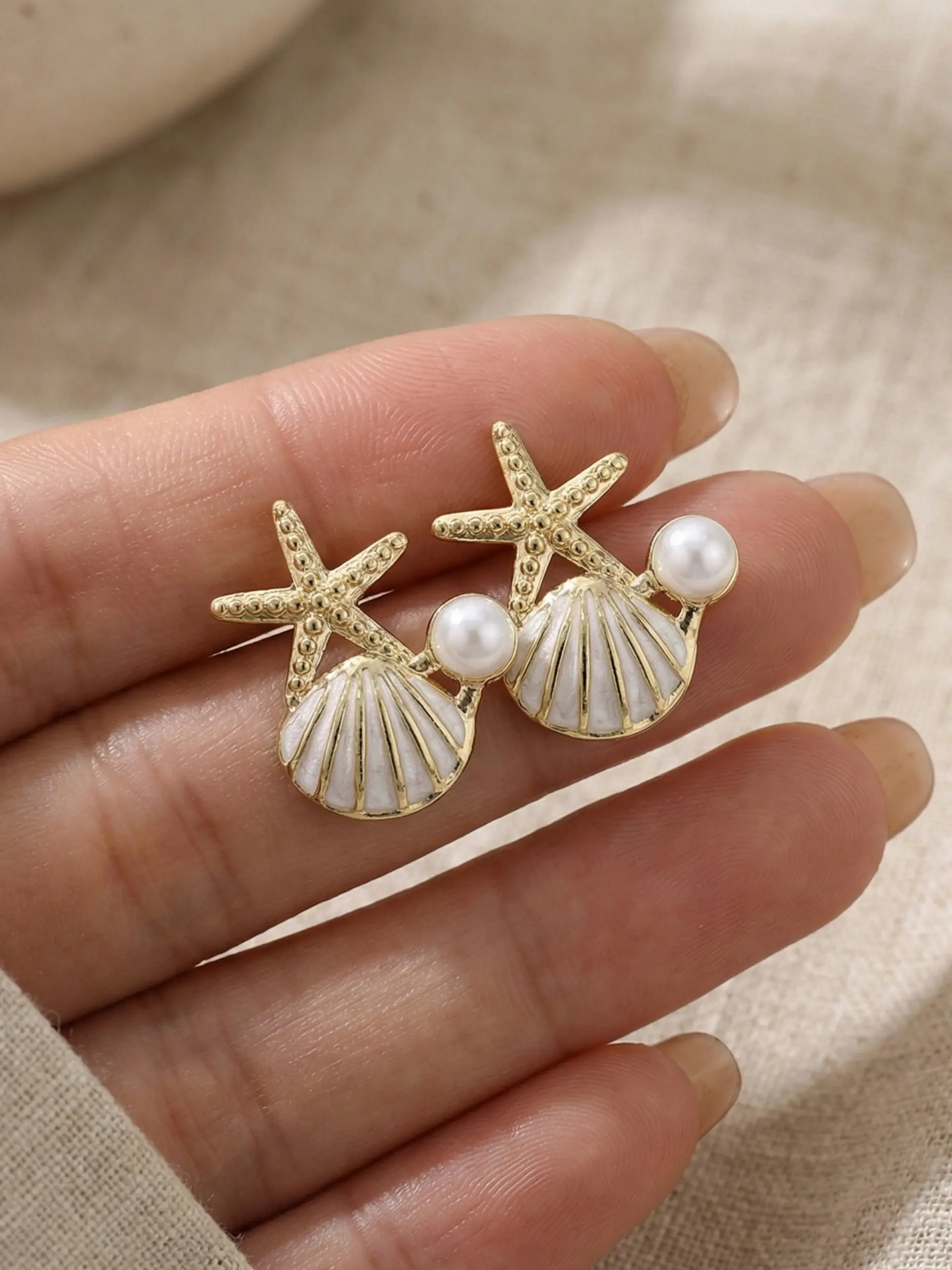 Silver Needle Shell Pearl Metal Starfish Earrings, Fashion Unique Personality Luxury French Vintage Studs, Elegant Ear Jewelry