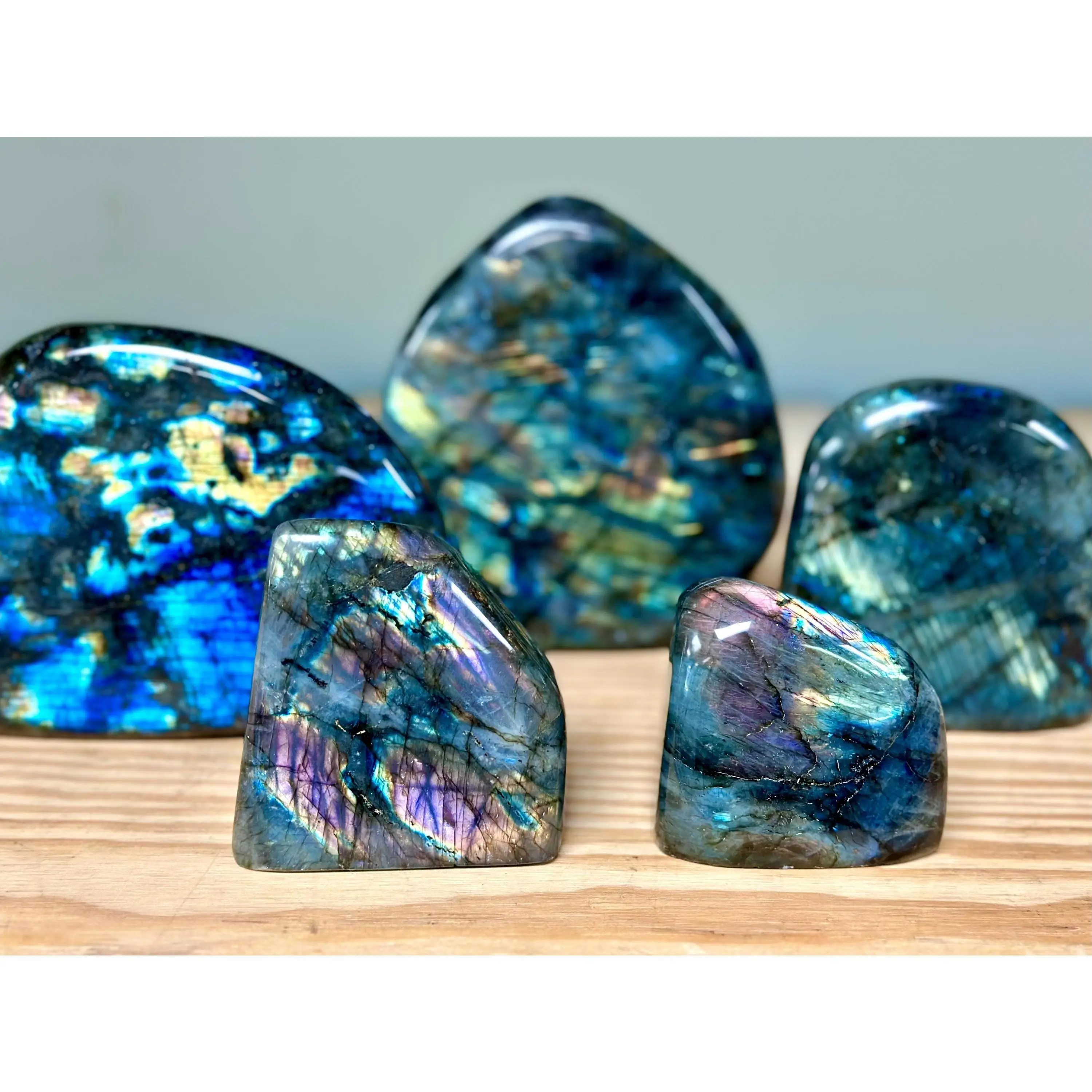 New Moon Beginnings Flashy Labradorite Freeform - Standing Labradorite Sculpture Polished Gemstone Moonstone