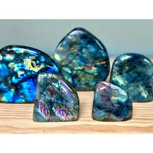 New Moon Beginnings Flashy Labradorite Freeform - Standing Labradorite Sculpture Polished Gemstone Moonstone