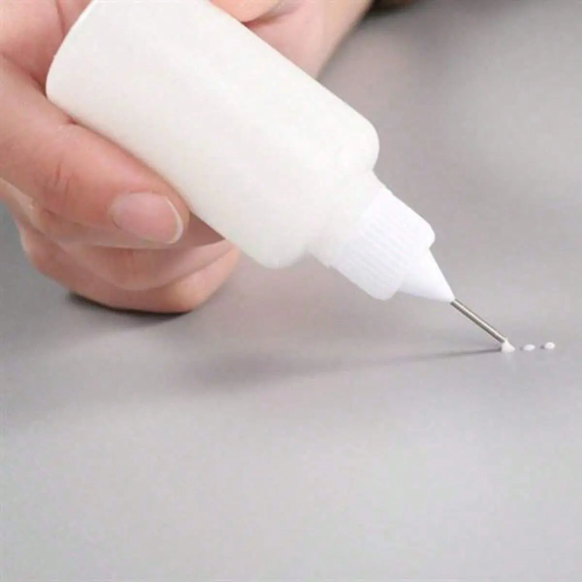 3Pcs 30ml Empty Glue Bottle With Needle Precision Tip Applicator Bottle, Refillable Design, Liquid Dispensing Bottle Drip Bottle, Easy-Squeeze Applicator For Paper Quilling DIY Craft School Set Plastic Bottles