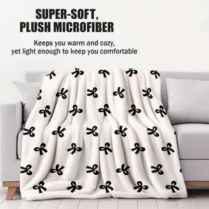 Black and white bow print blanket, a comfortable, soft and lightweight blanket suitable for all seasons, a travel companion, a gift for friends