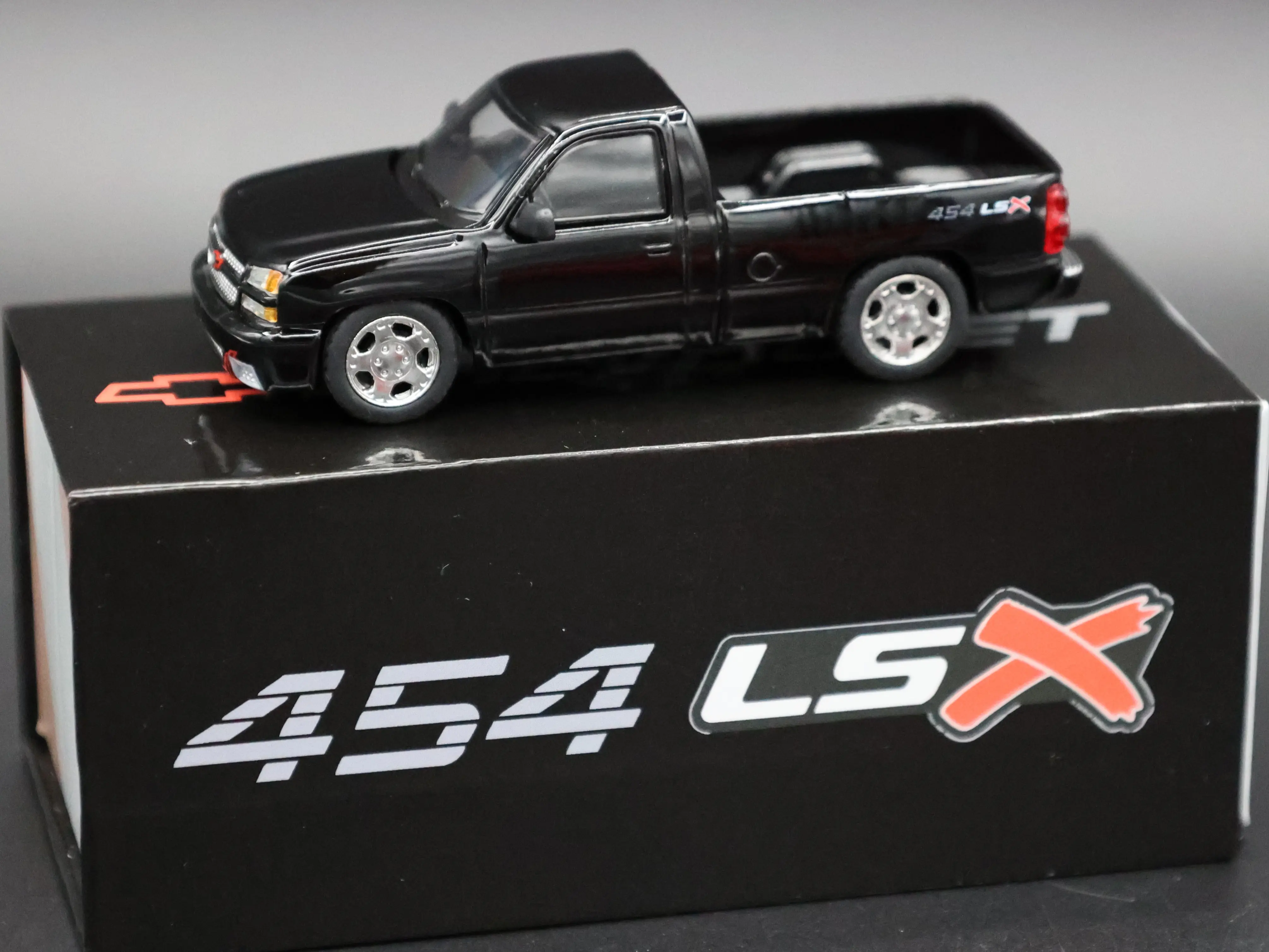 Para64 Chevy Silverado 454 LSX in Onyx Black