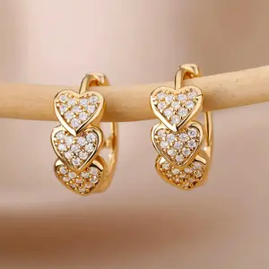 A Pair of Luxurious Copper Inlaid Synthetic Zirconia Heart-Shaped Hoop Earrings, Perfect Holiday Gift For, Ideal for Dates with a Dazzling Sparkle. Suitable for Women