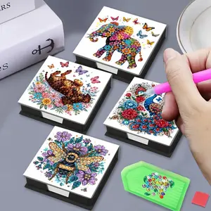 1-piece set, memo paper storage box, diamond art painting plastic note holder, desk storage box, notepad dispenser, reusable note holder, office supplies accessory, 150pcs of note paper given as a gift, Office Desk Accessories