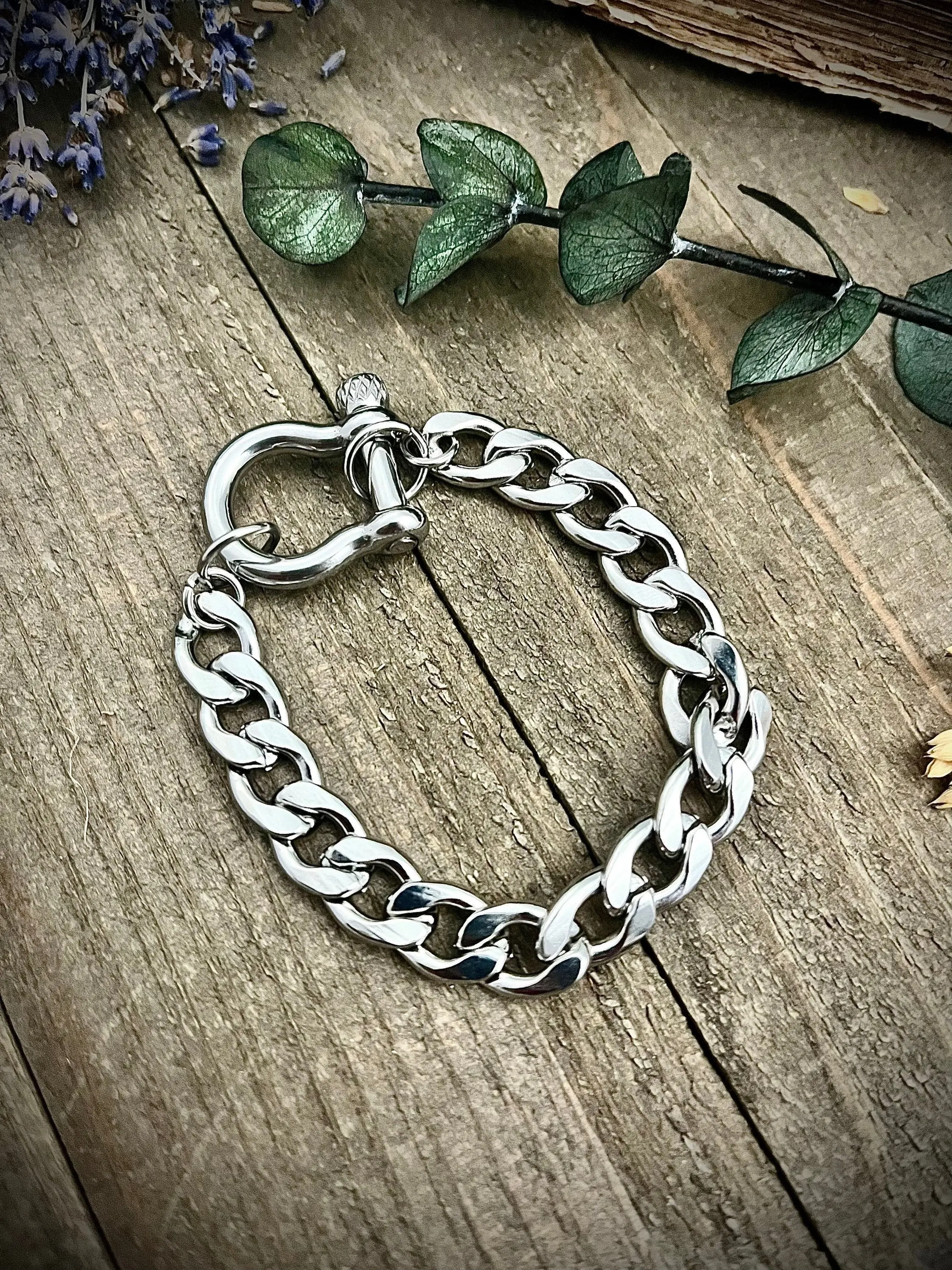 Chunky Silver Stainless Steel Curb Chain Shackle Bracelet