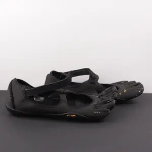 Five-toe shoes, low-top indoor fitness training shoes, breathable yoga and Pilates soft-soled sneakers