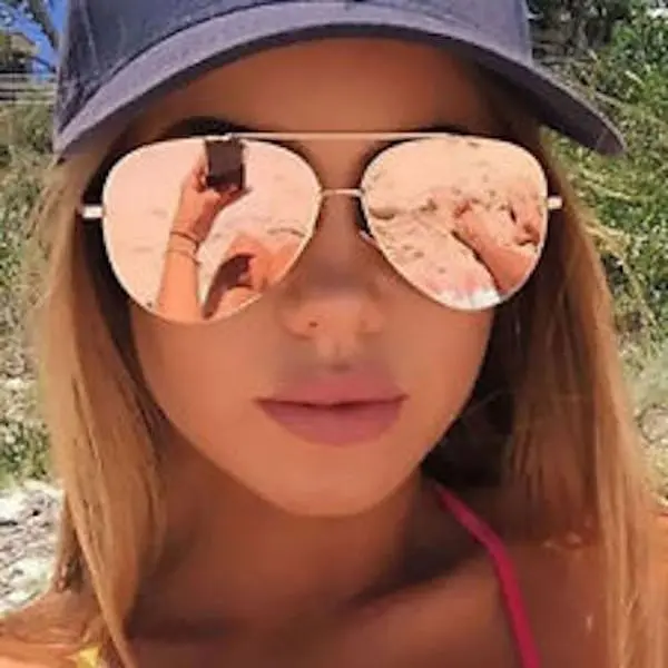 Women's Rose Gold Oversized Mirrored Sunglasses, Mod Metallic Gold-Themed Frames, Blush Pink Lenses, Trendy Fashion Eyewear Accessory, Mod Women's Sunglasses