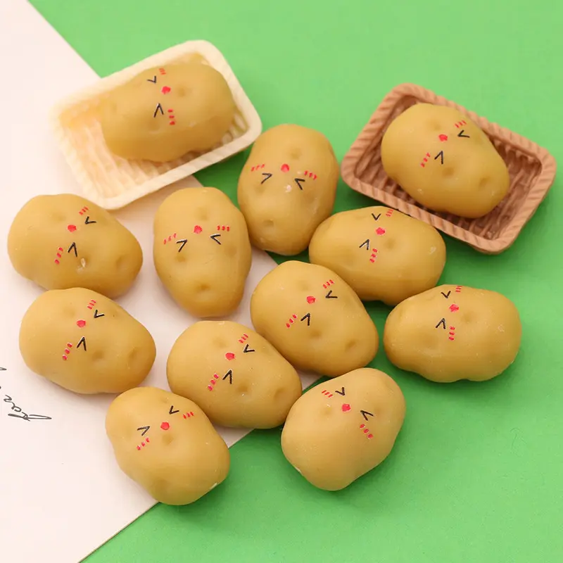 20 Pieces Random Mini Potato Emoji Models, Realistic Food Toys, DIY Pendant Accessories, 3D Miniature Potato Statues, Decorative Resin Sculptures for Garden Dollhouse Decor