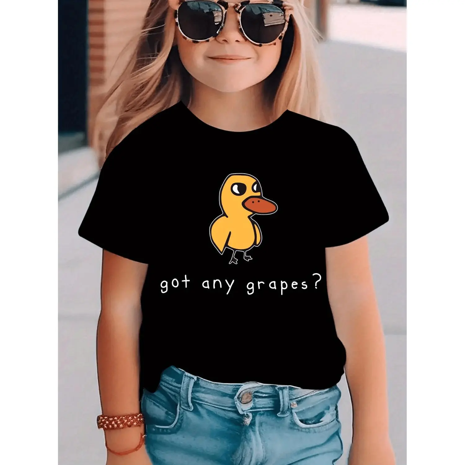 Girls' Short-Sleeve Cotton T-Shirt, Cute "Got Any Grapes" Duck Graphic, Breathable Regular-Fit Top for All Seasons, Kids Clothing Girls