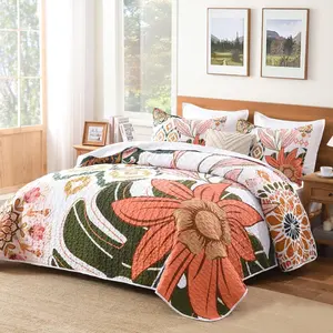 Floral Boho Queen Bedding Set Pink, 3 Pieces Farmhouse Flower Botanical Summer Bedspreads with 2 Shams, Soft Reversible Lightweight Coverlet Set for All Season, 90"x96"
