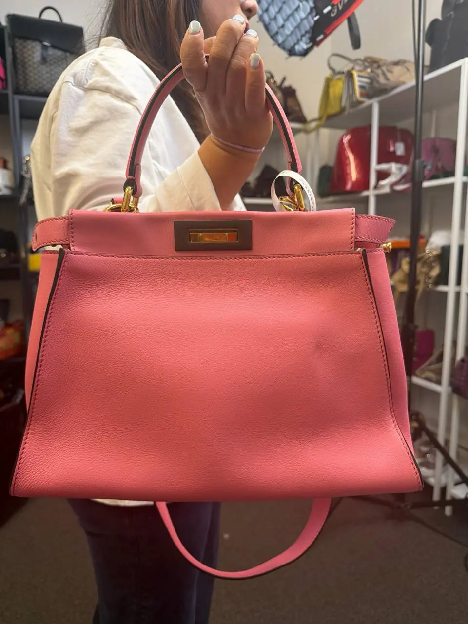 Pre-owned FENDI leather Shoulder Bags Peekaboo Classic Handbag