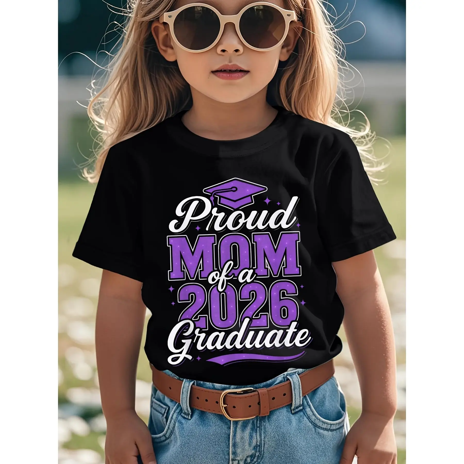Class of 2026 Graduate T-Shirt - Proud Mom of a 2026 Graduate with Cap & Diploma Design - Comfortable Round Neck Short Sleeve Casual Fit for Boys & Girls - Graduation Party Outfit, Senior Year Celebration, Easy-Care Machine Washable -
