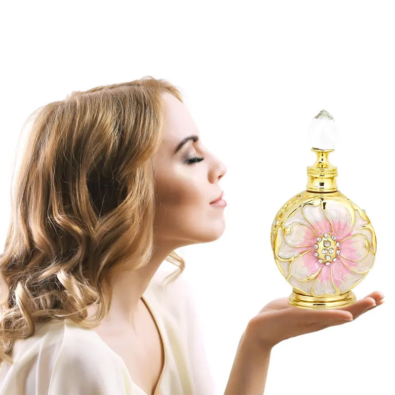 Swiss Arabian Layali Rouge For Women - Floral, Fruity Gourmet Concentrated Perfume Oil - Luxury Perfume from Dubai - Long Lasting Artisanal Perfume with Papaya, Peach and Coconut - 0.5 oz.