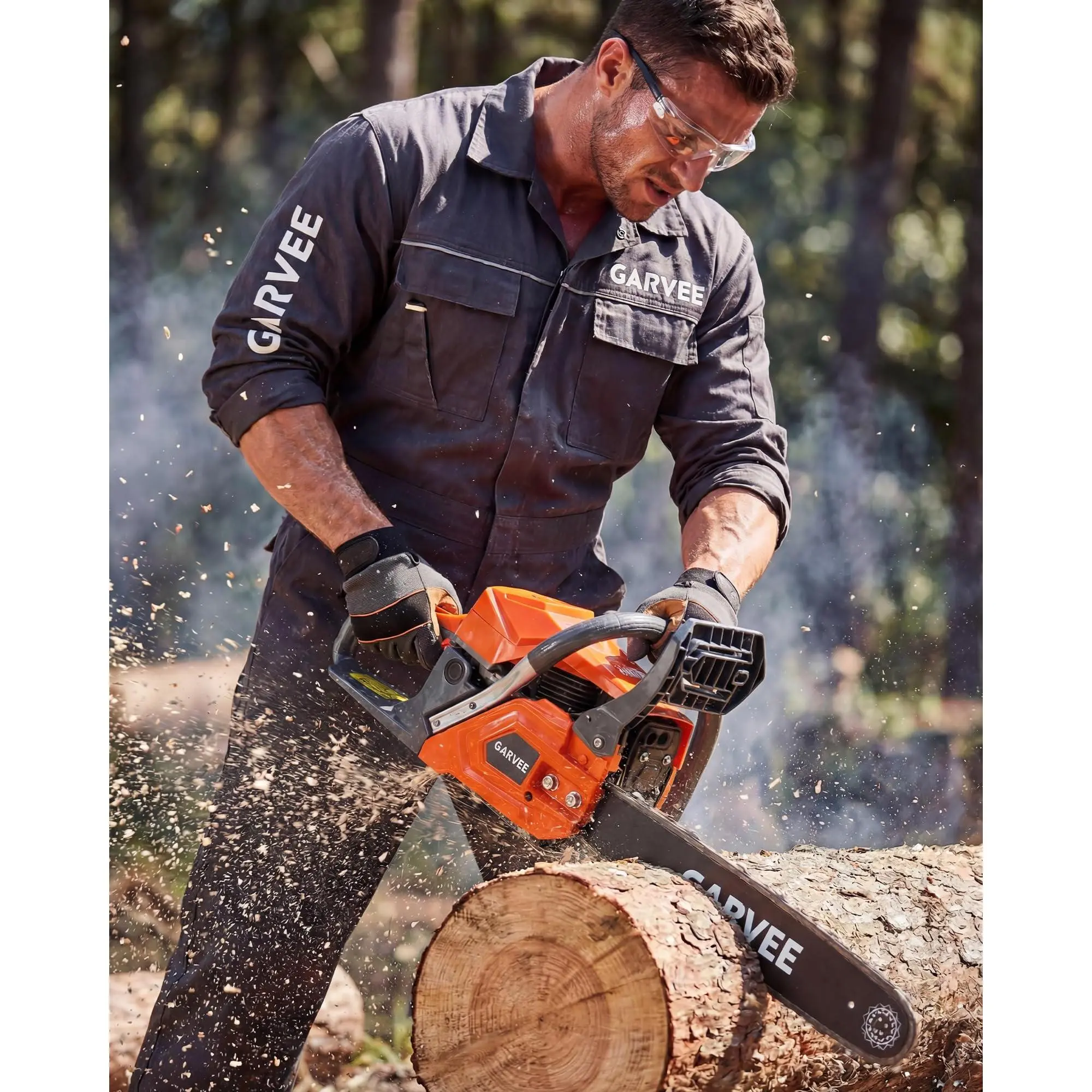 Gas Chainsaw – 2-Stroke, Quick Start, Ergonomic Grip – Efficient Wood Cutting & Tree Trimming