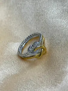 Interlocking knot two tone ring