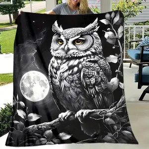 Black and White Owl Full Moon Night Owl Lover Gift Soft Cozy Flannel Blanket - Realistic Wildlife Bird Print Plush Throw, Warm Fuzzy Bedroom Sofa Couch Blanket, Perfect Birthday Christmas Gift for Owl Enthusiasts Men Women Kids Home Decor