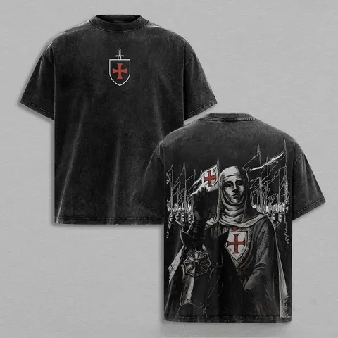Men's Fitted Crew Neck Cotton Tshirt - Vintage Distressed Leper King Baldwin IV Print, Bold Cross Graphic Medieval Jerusalem Christian Top, All Seasons Figure-Flattering Multi-Size Casual Streetwear Tee