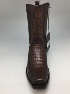 Cuadra-Bota de Fuscus Cola Belly Cafe