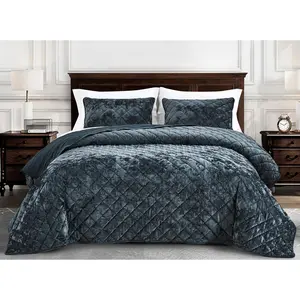 CHEZMOI COLLECTION Lux Diamond Stitched Velvet Quilt Set - Plush and Soft Touch, 3-Piece Velvet Bedding Set with Geometric Diamond Stitching & Reversible Brushed Microfiber for Year-Round Use