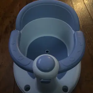 Baby Bath Seat for Babies 6 Months & Up, Bath Seats for Babies Sitting Up, Open Design, Non-Slip, Compact Toddler Bath Seat