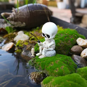 Rotating Skull Fishing Lure, Creative Halloween Decorative Fish Head, Rotatable Resin Craft, Home Garden Decoration Gift, Exterior Decorative Statues, Garden Gnome Statue