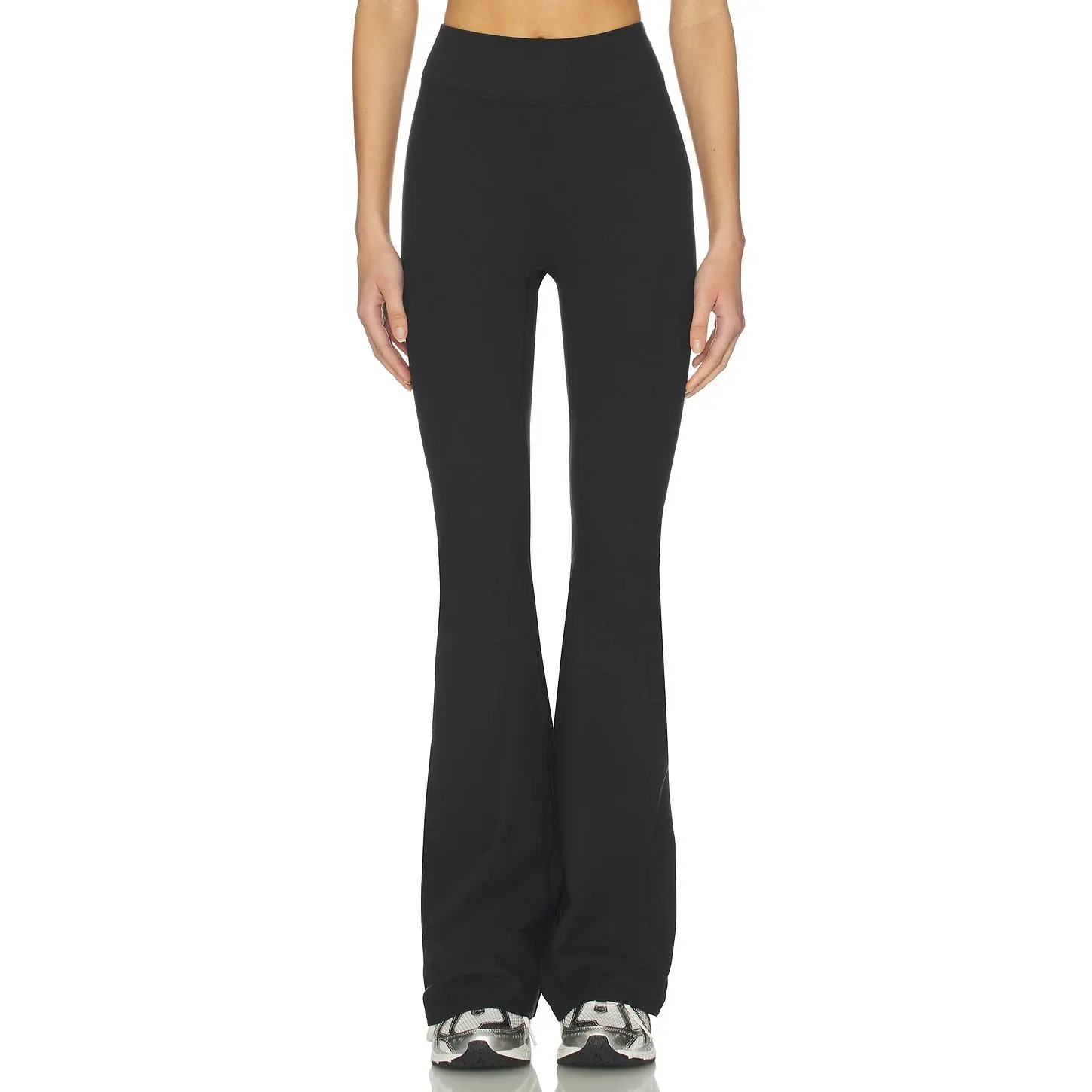 437 The Leisure Pant in Black
