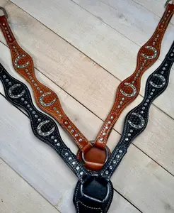 Rhinestone Horseshoe Tack Set