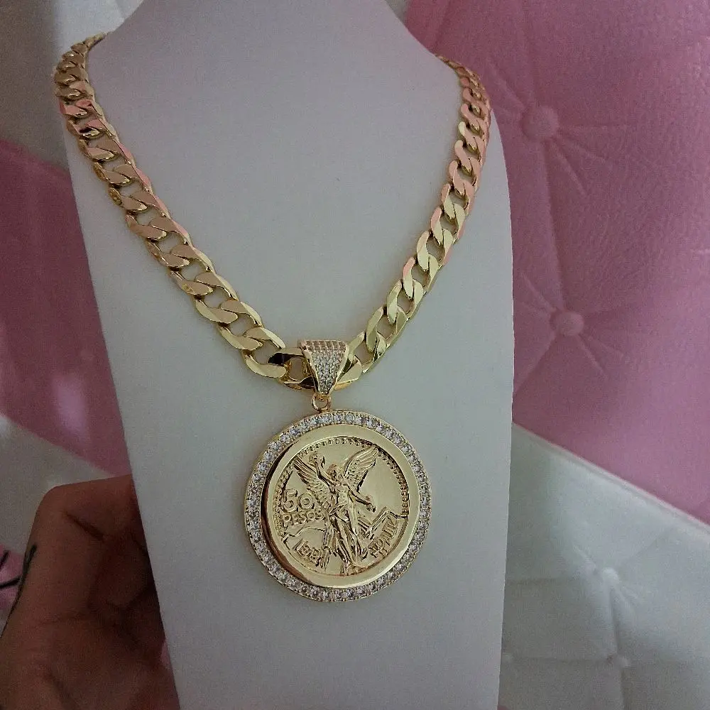 10 mm x 22 "Cuban link  chain with centenario pendant -14 k gold plated