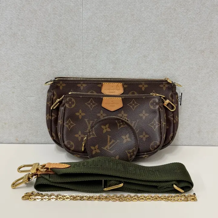 Pre-owned Louis Vuitton canvas Crossbody Bags LV Monogram Multi Pochette Accessoires With Microchip & Green Strap 22569068