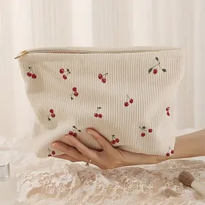 Cherry Theme Makeup Bag, Durable Polyester Zipper Pouch, Travel Toiletries Storage, Lightweight Cosmetic Bag, Perfect Gift for Sisters Students Adults