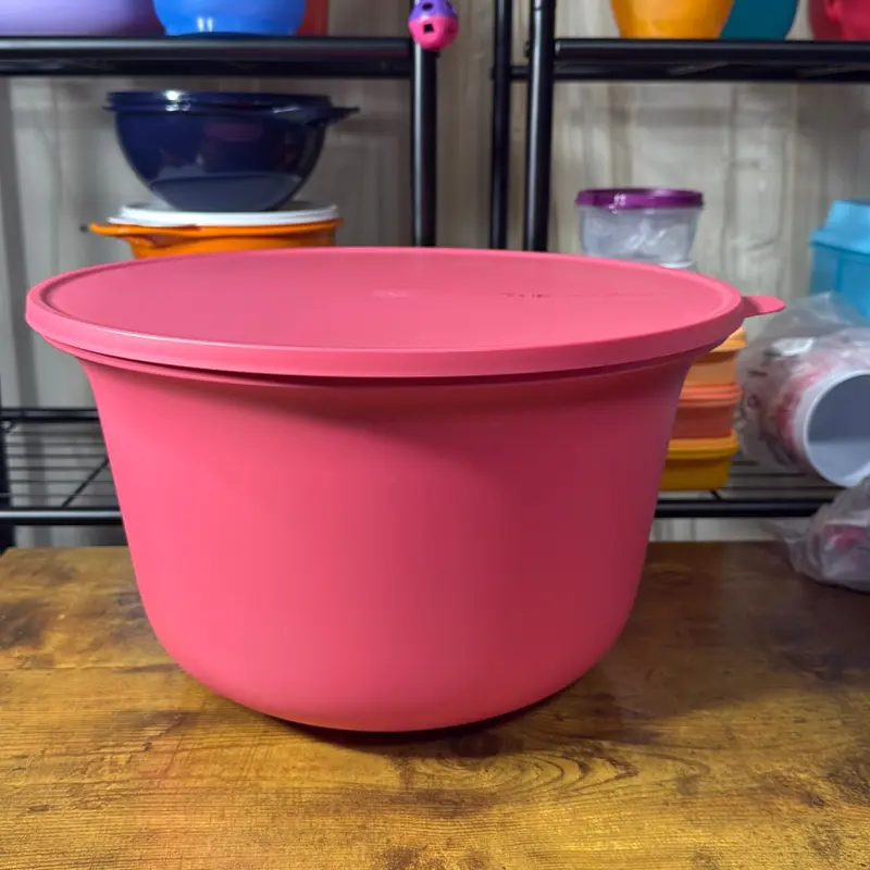 Tupperware 12L Aloha Bowl Pink