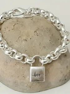 Hip Hop Personality Circular Square Silvery Lock Bracelet with The Word "love" on The Lock, A Niche High-end Style Bracelet, Suitable for Daily Parties and Gift Giving, As A Gift for Her/him, Bracelets Jewelry