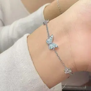 Dreamy Butterfly Glow Bracelet Luminous Fashionable Accessories Photoluminescent Dainty Jewelry Glowing in the Dark for Night Outings and Parties Adjustable Chain with Three Butterfly Charms Elegant Minimalist Bangle