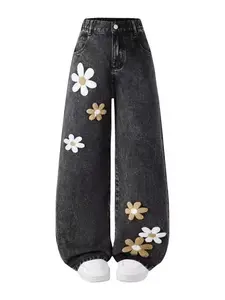 Adorable Floral Patchwork Girls' Jeans, Washed Loose Fit Denim, Suitable for Ages 8-14, Cute High-Waist Design, All-Season Wear, Floral Embroidery Pants