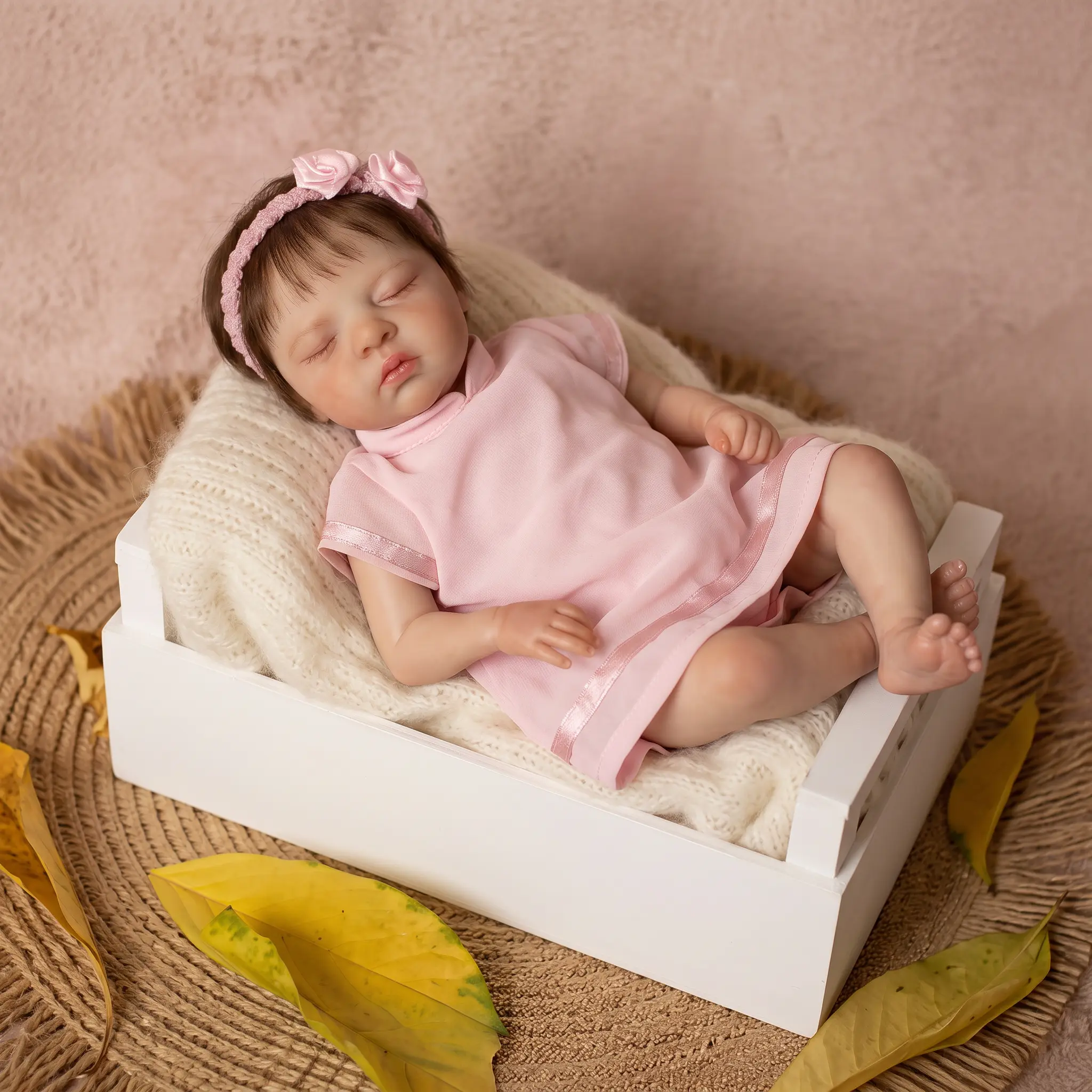 Lifelike Reborn Baby Dolls 10 Inch Real Life Baby Dolls gifts for Mother's Day Valentine's Day Children's Day & Christmas