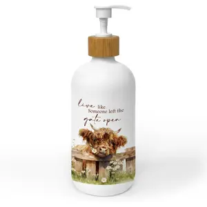 Rustic Highland Cow Daisy Floral Soap Dispenser, Highland Cow Gifts Glass Dish Soap Dispenser for Kitchen, Live Like Someone Open The Gate Open Refillable Handsoap Pump Bottle