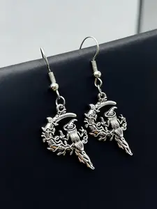 1 Pair Magical Gothic Mysterious Witchcraft Moon Witch Pendant Earrings Women's Earrings Halloween Gift for Friends Fashionable Jewelry