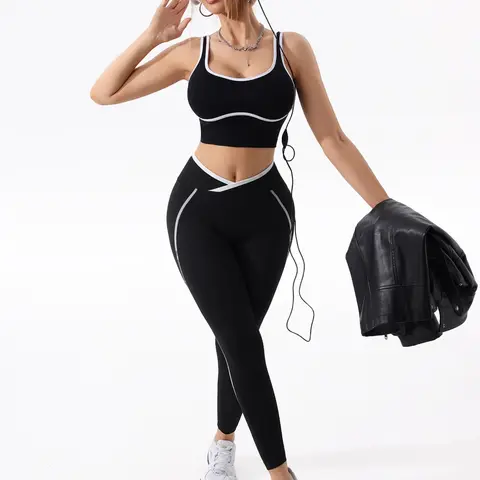 New Women's Sport Yoga Set, Lifts Chest, Shapes Body, Tucks Belly, Boosts Butt, Seamless Design, Ideal for Outdoor Exercises, Running, Yoga, Seamless Gym Set, Fitted Sportswear Set, Seamless Workout Set